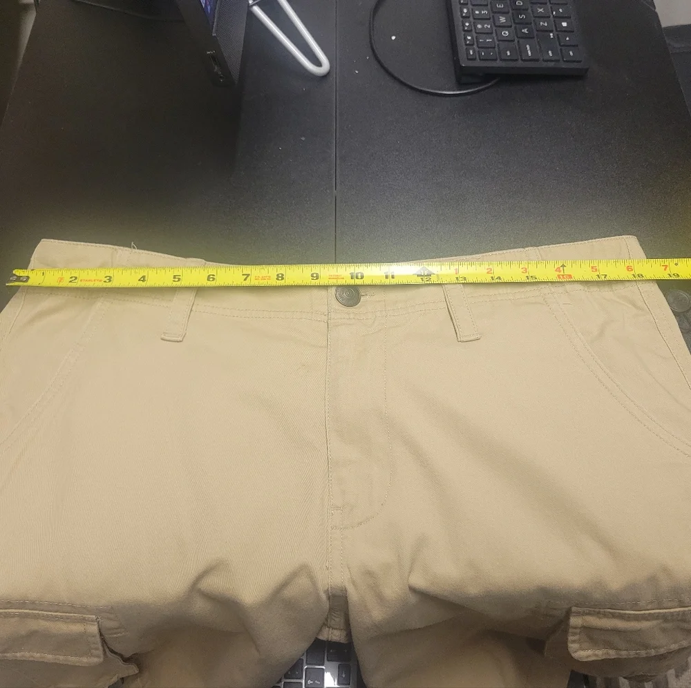 True Religion Mens Size 36 Cargo Shorts Travertine‎ Khaki 108056R5 Y2K Grunge
